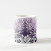 パープルホワイトの立体花と蝶々マグ コーヒーマグカップ (中央)