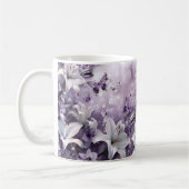 パープルホワイトの立体花と蝶々マグ コーヒーマグカップ (左)