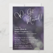 パープルボケ光 & "結婚しました" タイポグラフィ 招待状 (正面)
