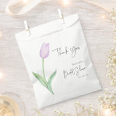 パープルモダンチューリップソロブライダルシャワー フェイバーバッグ (クリップ留めされた状態)