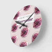 パープルモダンフィグパターン&あなたはフィギン素晴らし ラウンド壁時計 (傾斜)