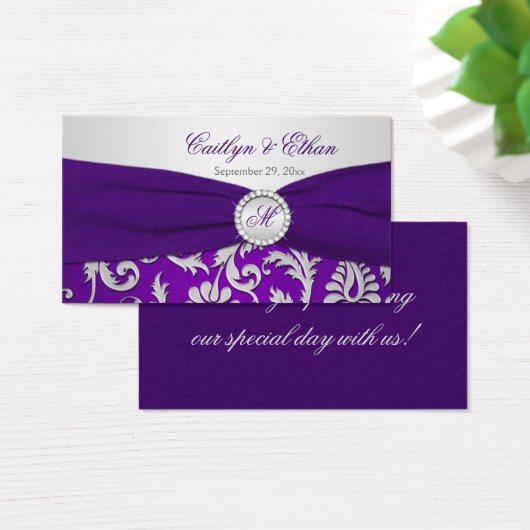 パープルモノグラムのとシルバーのダマスクメッセージカード (デスク)