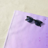 パープルモノグラムグリッタースパークルガーリースクリプト ビーチタオル (インサイチュ)