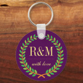 パープルローレルリースモノグラム結婚ズキーチェーン キーホルダー (正面)