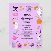 パープル不気味1年かわいいハロウィーン1歳の誕生日 招待状 (正面/裏面)