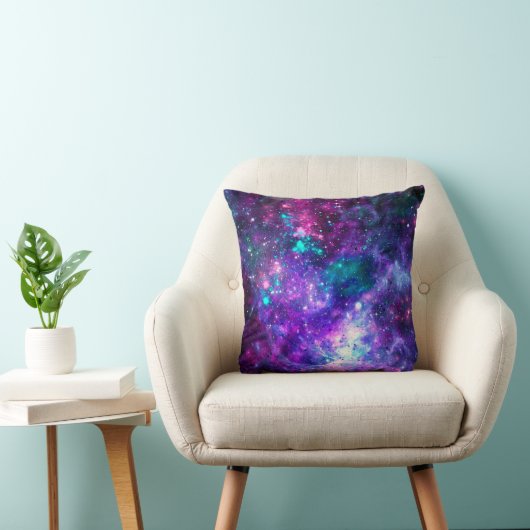 パープル宇宙銀河系コズミックスペーシーティール（緑がかった色）ピンクスカイ クッション (椅子)