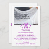 パープル結婚のサンキューカードベルとリボン サンキューカード (正面/裏面)