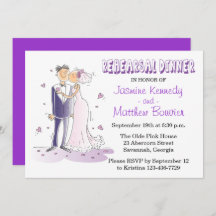 パープル結婚のリハーサルのディナー新郎新婦