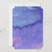 パープル・ウォーターカラー「The Wedding Of」タイポグラフィ 招待状 (裏面)