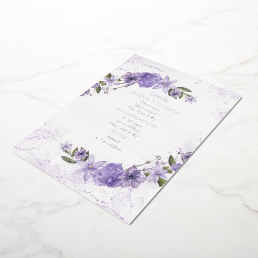 パープル フローラル ウェディング フォイル ディテール カード (回転した状態)