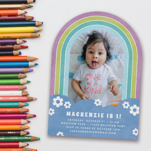 パープル フローラル レインボー 子供の誕生日招待状 招待状