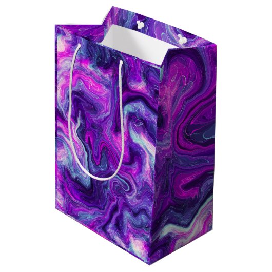 パープル、ブルー、ピンクの大理石の流体アート誕生日 ミディアムペーパーバッグ (裏面アングル)