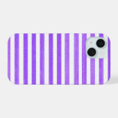 パープル ホワイト ストライプ iPhone 15ケース (裏面横)