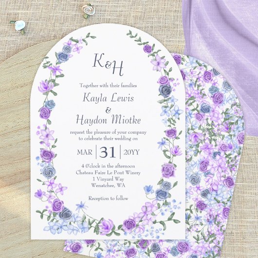 パープル&ライトブルーバラ庭園の結婚式アーチ 招待状
