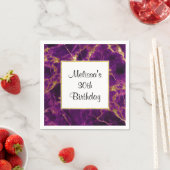 パープル&金ゴールドモダン抽象芸術マーブル誕生日 スタンダードカクテルナプキン (インサイチュ)