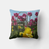 パープルNイエローガーデンチューリップ装飾用クッション クッション (裏面)