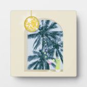 パームが黄色にライトアップされたパーティー空間でのカクテルタイム  フォトプラーク (正面)