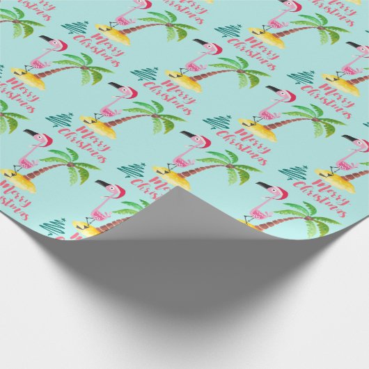パームの木のクリスマスによってサンタハットのピンクのフラミンゴ ラッピングペーパー (角)