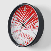 パームの葉 - 白と濃いコーラルレッド 壁時計 (傾斜)