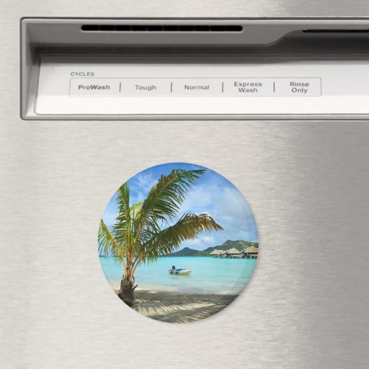 パームツリーとオーバーウォーターリゾートラウンドマグネット マグネット (インサイチュ (食洗機))