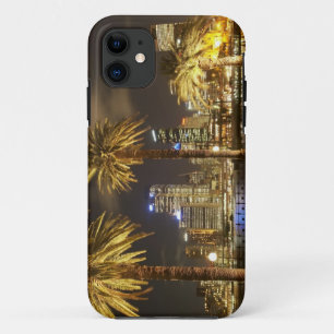 パームツリーとCBD at Night、シドニー、ニューサウス iPhone 11 ケース