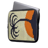 パームツリーアーティザンクロシェプリントエレクトロニクスバッグ ラップトップスリーブ (正面左)