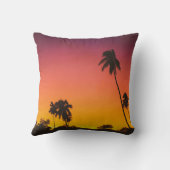パームツリーデザートサンセット、アメージングマウンテンランドスカ クッション (裏面)