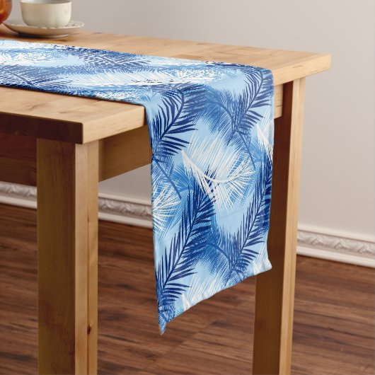 パームリーフプリント、コバルト、白とスカイブルー ショートテーブルランナー (インサイチュ)