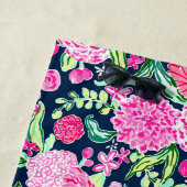 パーム名門私立校風のビーチピンク&ネイビー花パーソナライズされた ビーチタオル (インサイチュ)