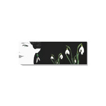 パールイヤリングの女の子のかわいらしファッションイラストレーション