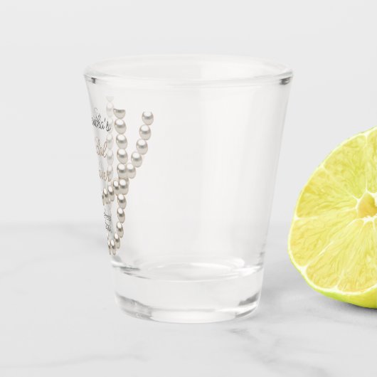 パールエレガントネックレスブライダルシャワー ショットグラス (右)
