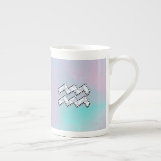 パールデコールの母にアクエリアス〔占星術の〕十二宮図のシンボル ボーンチャイナマグカップ (右)