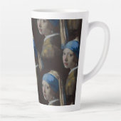 パール・イヤリングの女の子、クロシェ・レプリカ・パターン カフェラテマグ (右)