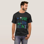 パー・ニニ ゴルフ好き 誕生日パーティー 家族 Tシャツ (正面フル)