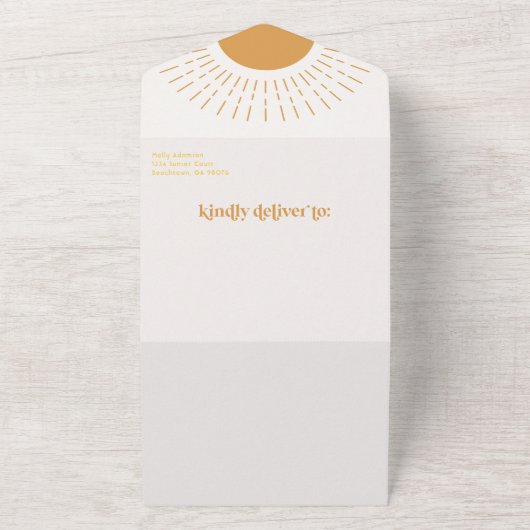 ヒア・カムズ・ザ・サン・ボーイ・ベイビー・シャワーの招待状 オールインワン招待状 (外側)