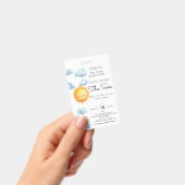 ヒア・カムズ・ザ・サン 水彩 ベイビー・ボーイ・シャワー バッジ (手持ち)