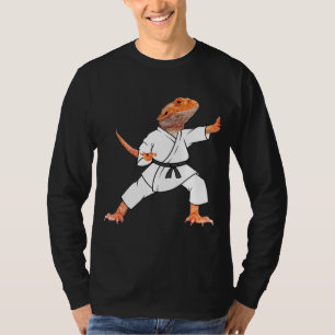 ヒゲドラゴンが空手・侍・忍者・トカゲを演じる Tシャツ