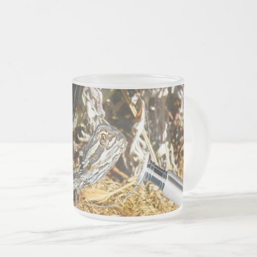 ヒゲベビートカゲの生物学 フロストグラスマグカップ (正面右)