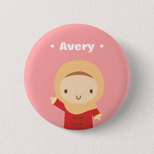 ヒジャブスカーフの冬を持つかわいいイスラム教徒の少女 缶バッジ (正面)