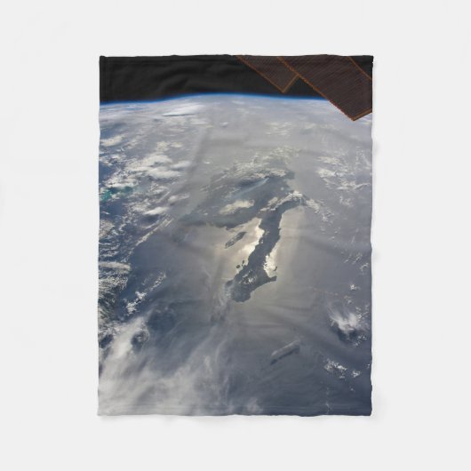 ヒスパニオーラ号の島はサングリンを持っていた フリースブランケット (正面)