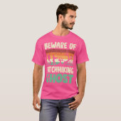 ヒッチハイク幽霊に用心 Tシャツ (正面フル)
