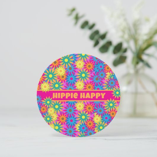 ヒッピーの幸せな60年代のレトロのテーマのフラワーパワーのパーティー 招待状 (スタンド正面)