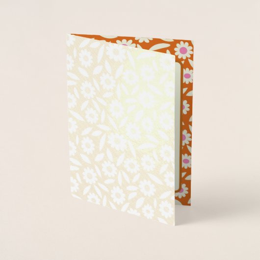 ヒッピー・レトロデイジーフローラ赤ちゃんシャワー招待 箔カード (正面)