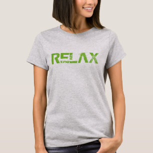 ヒップスターめい想リラックストレンディーTシャツデザイン Tシャツ