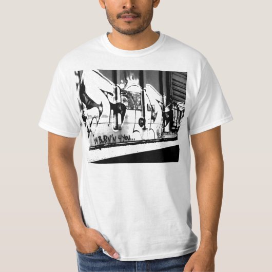 ヒップホップの落書きの芸術 Tシャツ (正面)