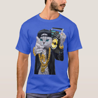 ヒップホップラッパーの猫が野球帽をかぶって音楽を持っている Tシャツ