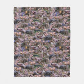 **「ヒッポヘブン川よくはしゃぐ巨人のコラージュ」 フリースブランケット (正面)