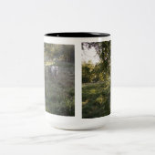 ヒツジの撮影 ツートーンマグカップ (中央)