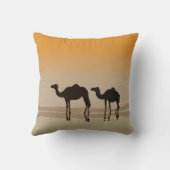 ヒトコブラクダのラクダおよび蜃気楼 クッション (裏面)