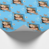 ヒトデのビーチの写真の青い珊瑚のアイボリー ラッピングペーパー (角)